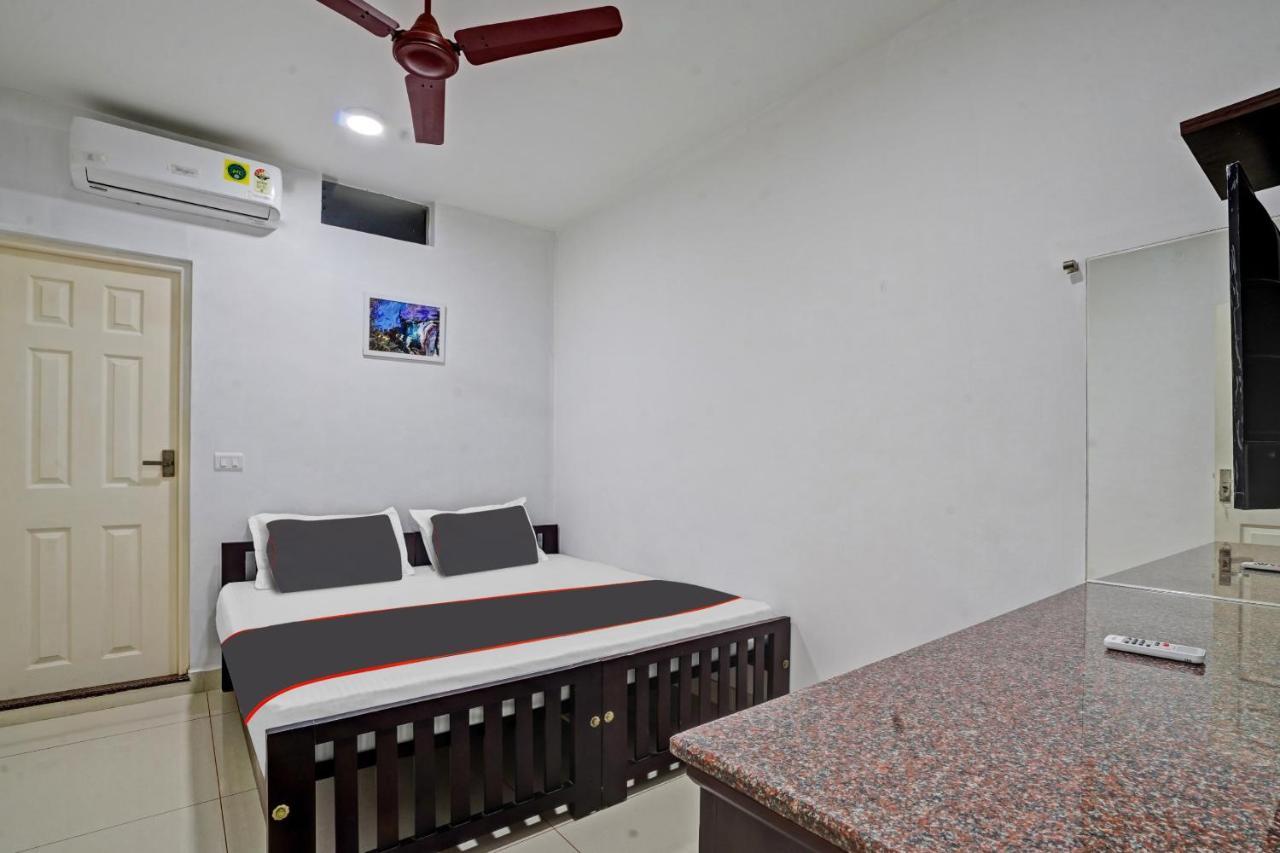 Collection O White House Pearl Hotel Kochi Buitenkant foto