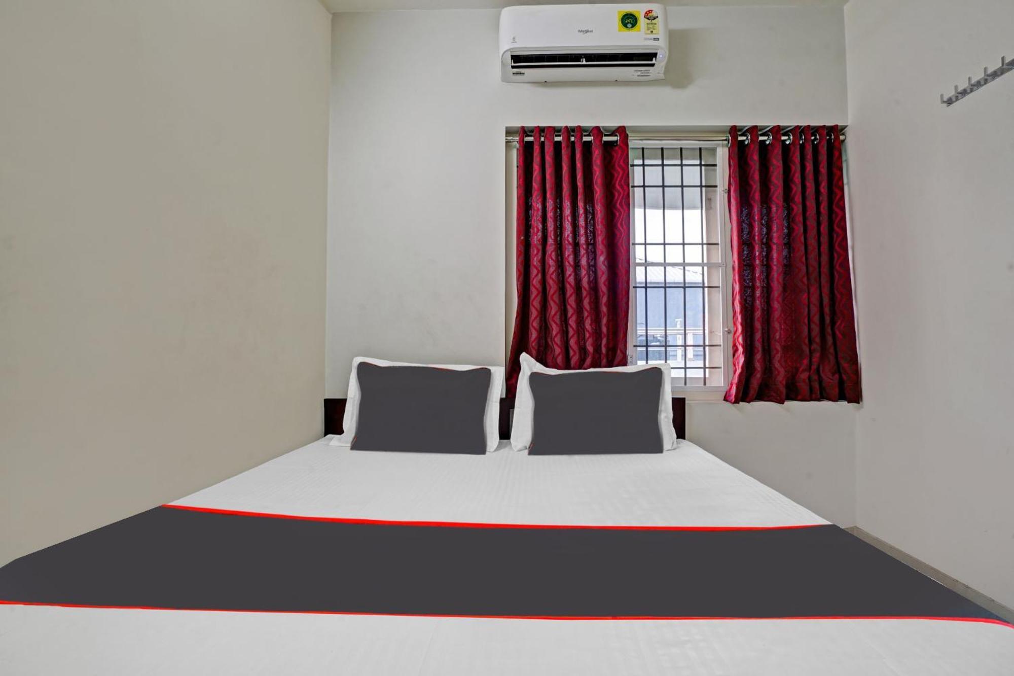 Collection O White House Pearl Hotel Kochi Buitenkant foto